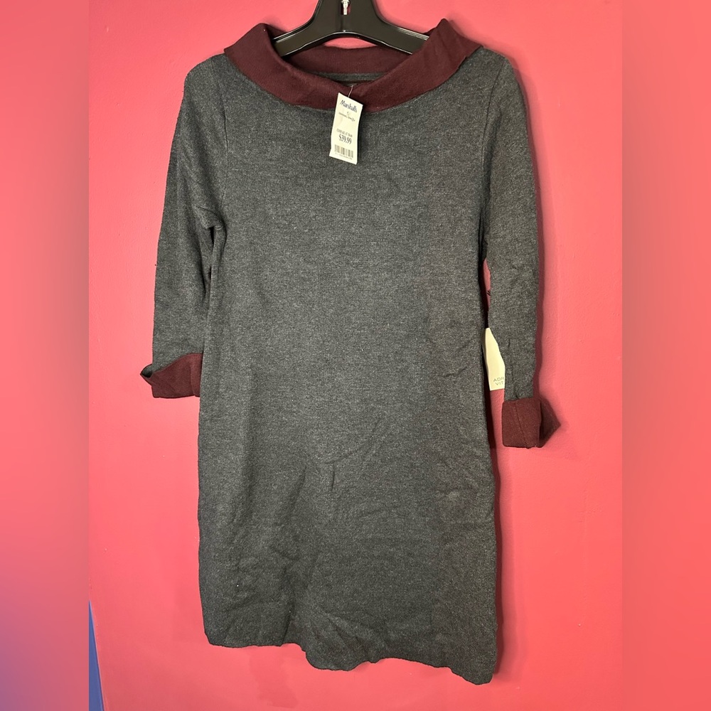 New Adrienne Vittadini grey and burgundy dress - Medium
